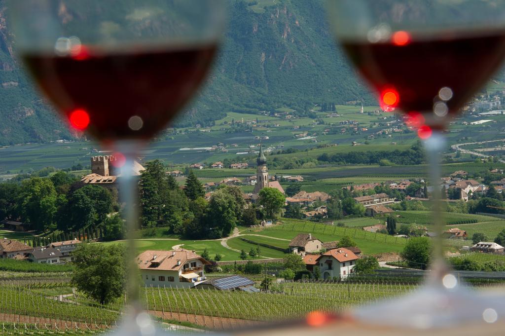 Schloss-Hof Appiano Sulla Strada Del Vino Exteriér fotografie