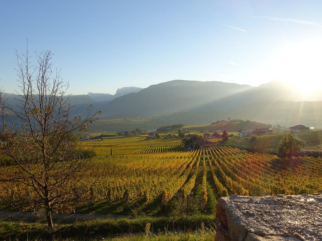 Schloss-Hof Appiano Sulla Strada Del Vino Exteriér fotografie