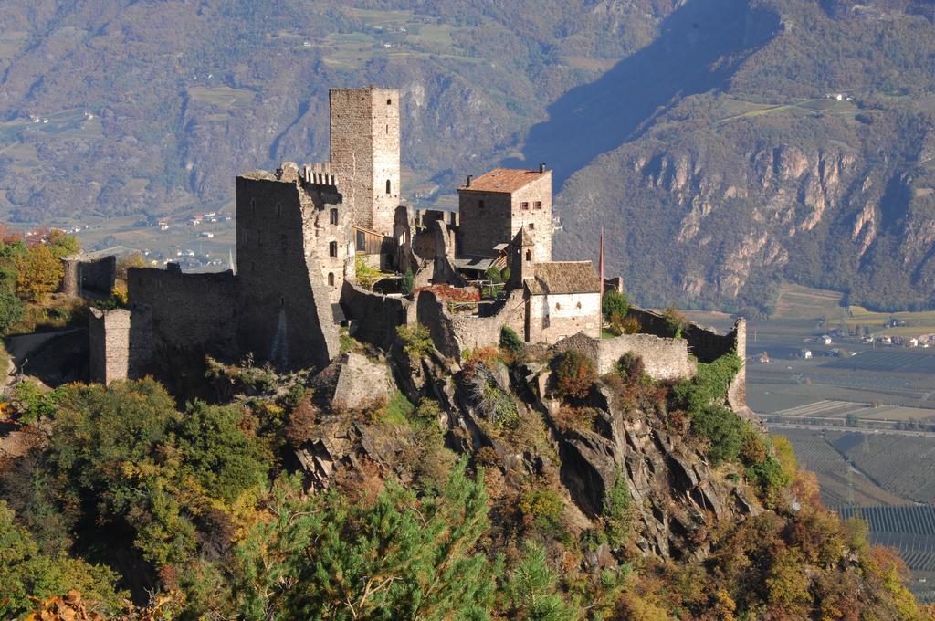 Schloss-Hof Appiano Sulla Strada Del Vino Exteriér fotografie