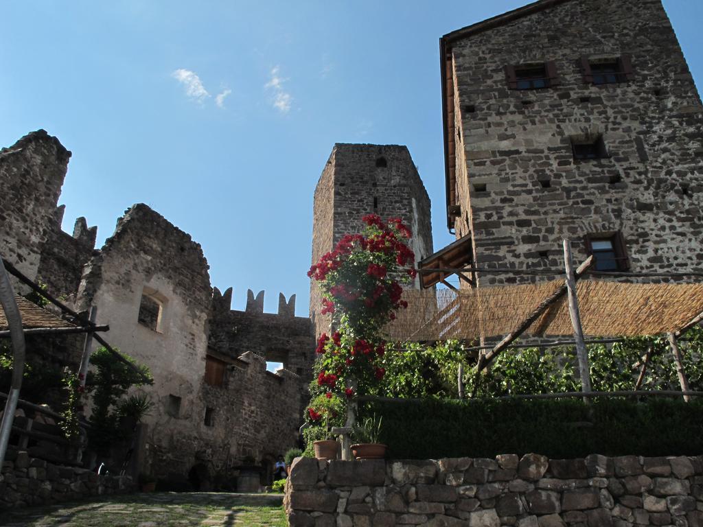 Schloss-Hof Appiano Sulla Strada Del Vino Exteriér fotografie