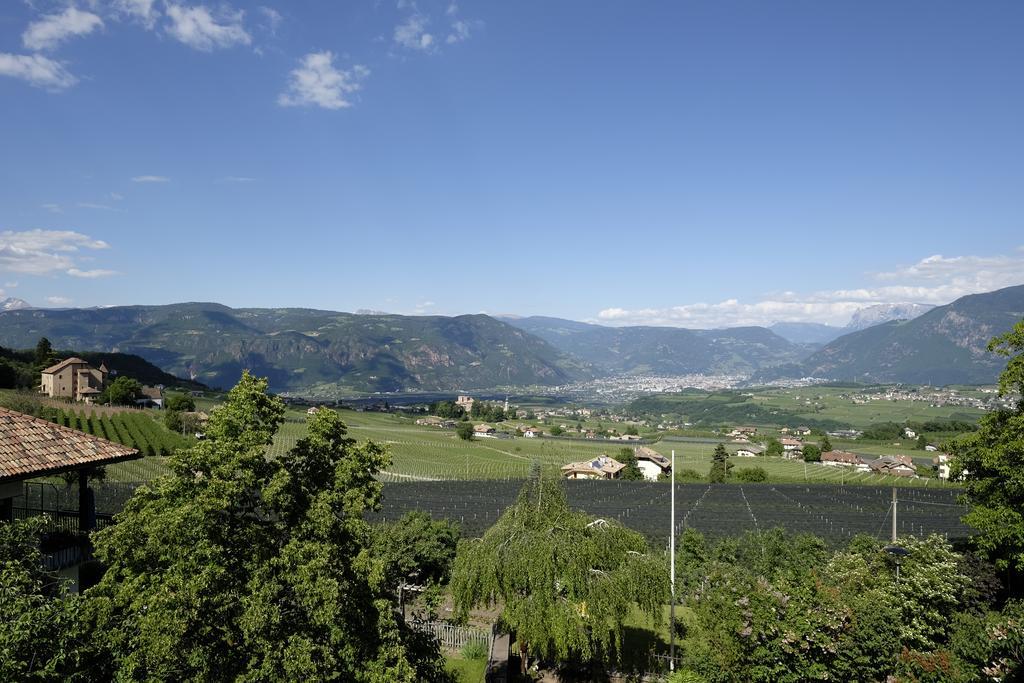 Schloss-Hof Appiano Sulla Strada Del Vino Exteriér fotografie
