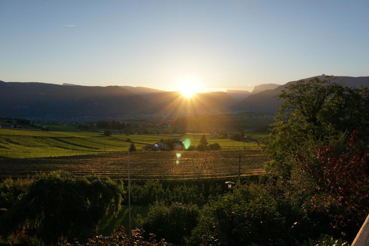 Schloss-Hof Appiano Sulla Strada Del Vino Exteriér fotografie